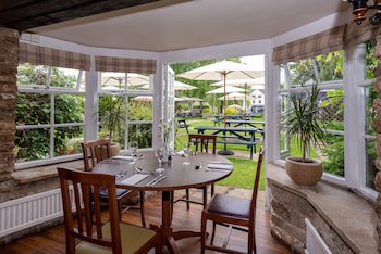 Corinium Hotel & Restaurant