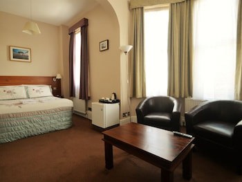 Gateway Hotel