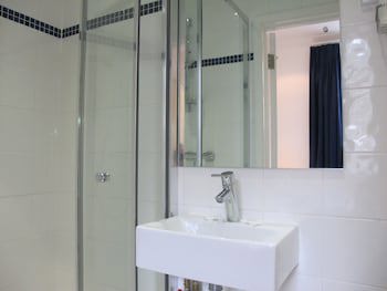 Alhambra Hotel