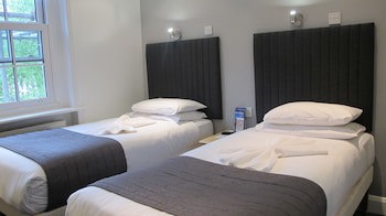 Alhambra Hotel