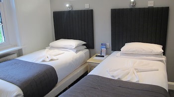 Alhambra Hotel