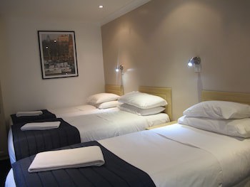 Alhambra Hotel