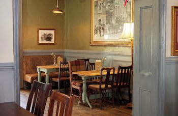 Cock Hotel Stony Stratford By Greene King Inns