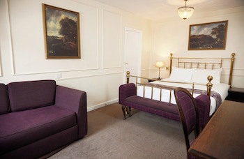 Cock Hotel Stony Stratford By Greene King Inns