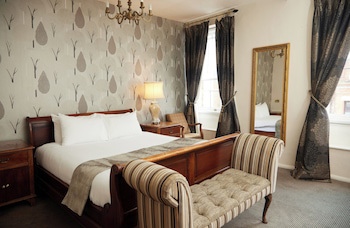 Cock Hotel Stony Stratford By Greene King Inns