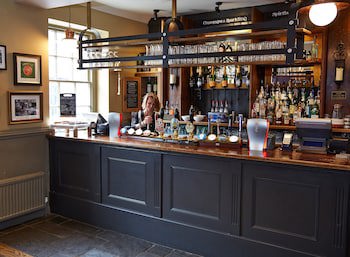 Cock Hotel Stony Stratford By Greene King Inns