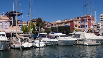 Apartamentos Marina Internacional