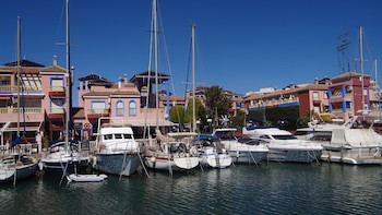 Apartamentos Marina Internacional
