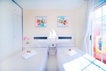 Apartamentos Marina Internacional