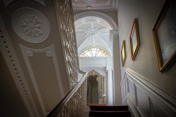 Albany House