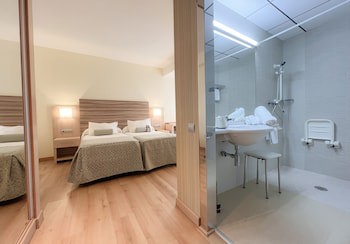 Riviera Beachotel - Recommended For Adults