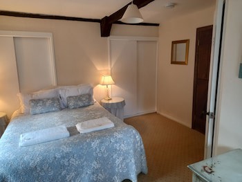 Bickleigh Castle Hotel