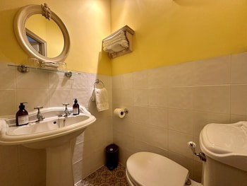 Albert & Victoria Guest House