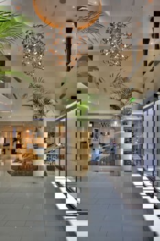 Livadhiotis City Hotel