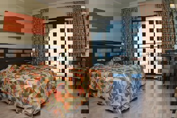 Livadhiotis City Hotel