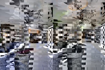 Livadhiotis City Hotel