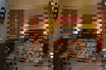 Livadhiotis City Hotel