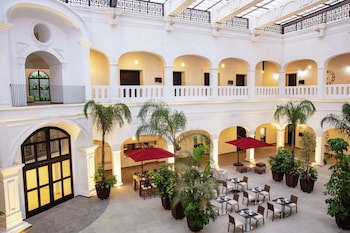 Doubletree By Hilton Toluca