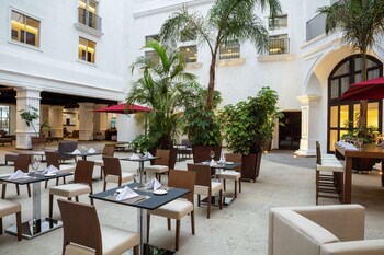 Doubletree By Hilton Toluca