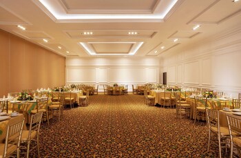 Doubletree By Hilton Toluca