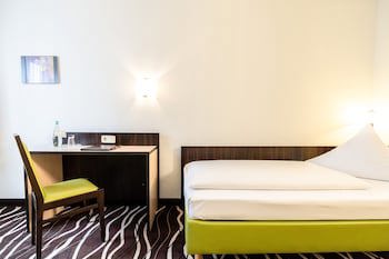Hotel DEMAS Unterhaching galeri fotoğrafı