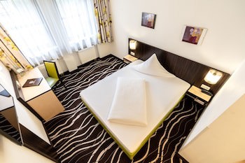 Hotel DEMAS Unterhaching galeri fotoğrafı