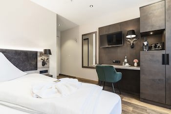 Hotel DEMAS Unterhaching galeri fotoğrafı