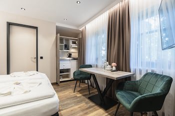 Hotel DEMAS Unterhaching galeri fotoğrafı