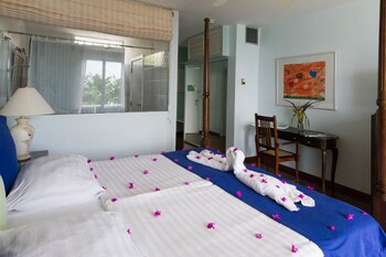 Blue Haven Hotel