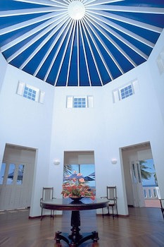 Blue Haven Hotel