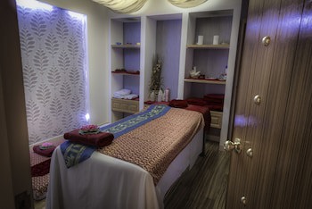 Golden Tulip Bahrain