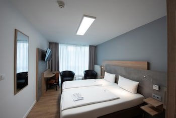 PANORAMA HOTEL in Neustadt an der Weinstraße galeri fotoğrafı