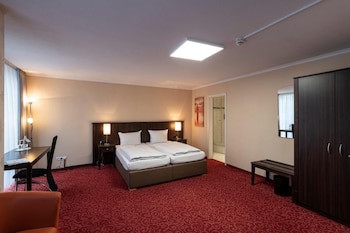 PANORAMA HOTEL in Neustadt an der Weinstraße galeri fotoğrafı