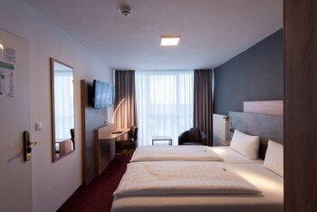 PANORAMA HOTEL in Neustadt an der Weinstraße galeri fotoğrafı