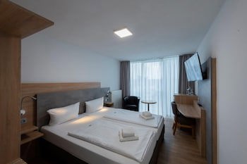 PANORAMA HOTEL in Neustadt an der Weinstraße galeri fotoğrafı