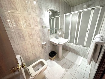 Gaddis Hotel