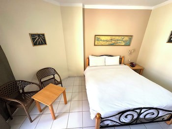 Gaddis Hotel