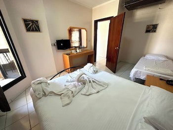 Gaddis Hotel