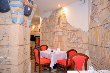 Gaddis Hotel