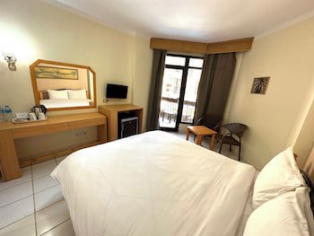 Gaddis Hotel