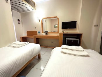 Gaddis Hotel