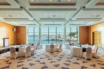 Sheraton Miramar Hotel & Convention Center