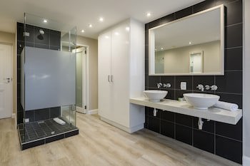 San Lameer Hotel And Spa