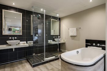 San Lameer Hotel And Spa