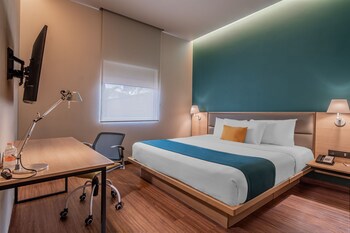 City Express Suites Queretaro