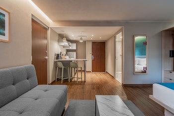 City Express Suites Queretaro