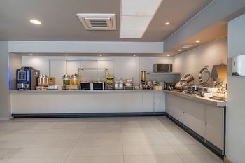 City Express Suites Queretaro