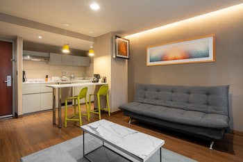 City Express Suites Queretaro