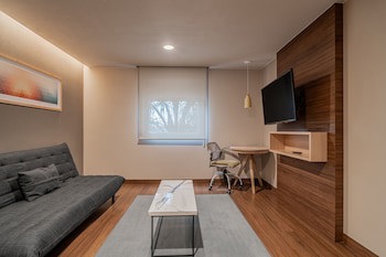 City Express Suites Queretaro