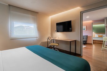 City Express Suites Queretaro